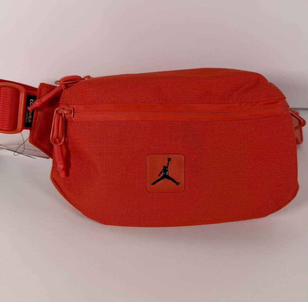 Reviews: Jordan Franchise Crossbody Bag (2L). .com,